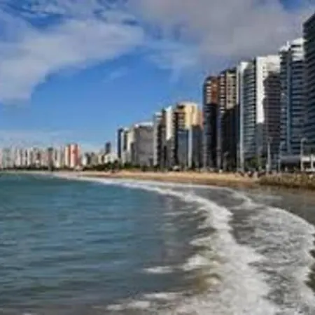 Apto 615 Apartamento *